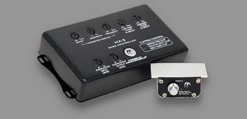 Crunch  MX-3 Bass Controller - With Parmetric EQ, Bass Boost, Adustable Bandwidth