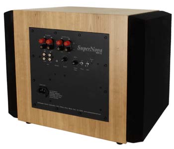 Earthquake MKV-15VC SuperNova MKV 15 Inch 600 Watt RMS Powered Subwoofer (Cherry)